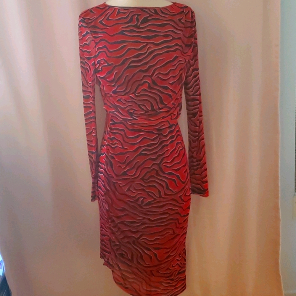 Soaked in Luxury red+black long sleeve dress 848